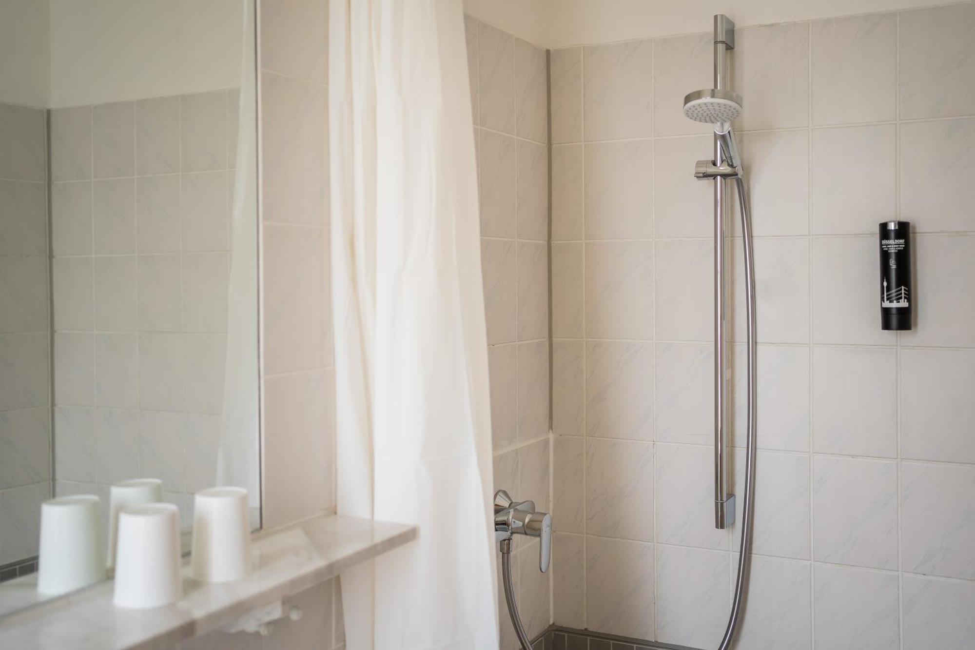Antares Apartments Düsseldorf Extérieur photo